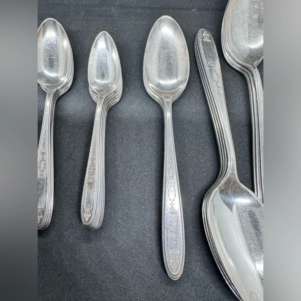 Antique 1920s Community “Grosvenor” Silverplate Spoons by Oneida